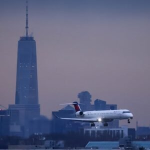 Severe Storm Warnings Sweep the U.S. as Winter Weather Intensifies - Thumbnail