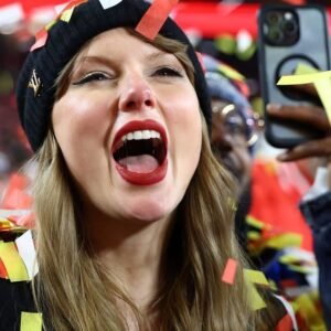 Travis Kelce: Will Taylor Swift Attend Chiefs vs. Texans Game? - Thumbnail