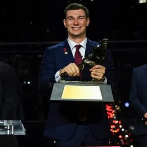 The Rise of Fernando Mendoza: From Underdog to Heisman Winner - Thumbnail