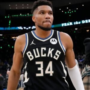 Giannis Antetokounmpo Open to Trade from Bucks Ahead of Deadline - Thumbnail