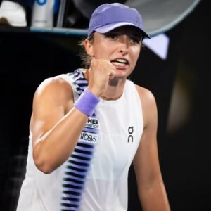 Iga Swiatek Shines in the Australian Open Fourth Round - Thumbnail