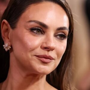 Mila Kunis Stuns at the 2026 Golden Globes in Major Comeback - Thumbnail