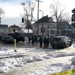 Shooting Incident In Minneapolis: Law Enforcement Response and Reactions - Thumbnail