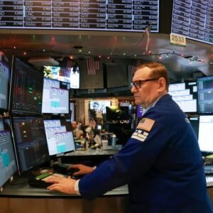 What is Open on New Year’s Day? Your 2026 Guide - Thumbnail