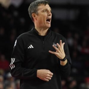 Alabama Basketball Looks to Rebound After Recent Setbacks - Thumbnail