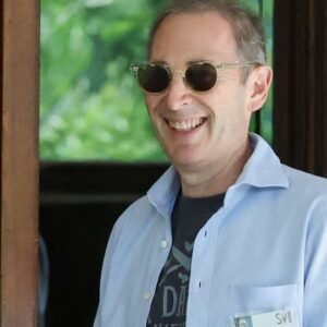 Amazon Earnings: Shares Plummet 8% Following Mixed Results - Thumbnail