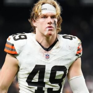 Carson Schwesinger Wins NFL Defensive Rookie of the Year Award - Thumbnail