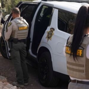 Savannah Guthrie’s Age: All You Need to Know About Her Life - Thumbnail