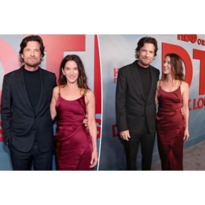 Jason Bateman’s Journey: From Sobriety Talks to Red Carpet Moments - Thumbnail