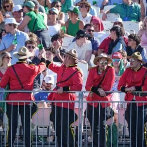Phoenix Open Leaderboard: Exciting Final Round Awaits - Thumbnail
