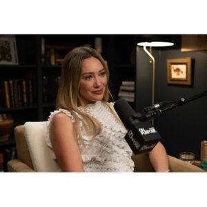 Hilary Duff and Sister Haylie: A Complicated Relationship Explored - Thumbnail