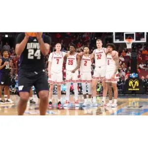 Wisconsin Badgers Face Illinois Basketball in Big Ten Quarterfinals - Thumbnail