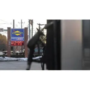 Iran Conflict Raises Inflation Concerns Amid Economic Uncertainty - Thumbnail