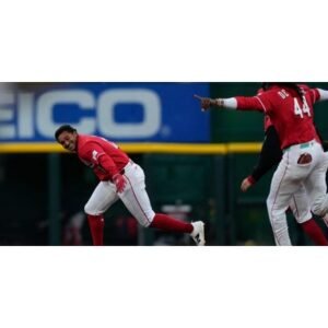 Cincinnati Reds Secure First Win in Thrilling 11-Inning Game - Thumbnail
