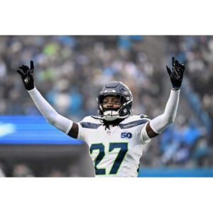 Riq Woolen Signs One-Year Deal with Eagles for $15 Million - Thumbnail