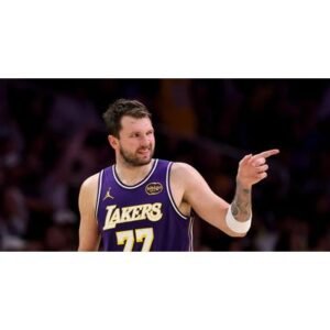 Lakers vs Wizards: A Critical Showdown for the Playoff Push - Thumbnail