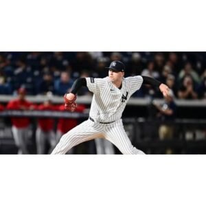 Yankees vs Mariners: Ryan Weathers Debuts in Chilly Seattle - Thumbnail