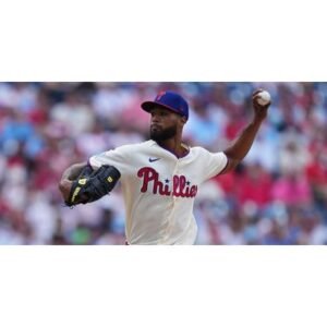 Sánchez Looks to Turn Tide in Cubs vs Phillies Showdown - Thumbnail
