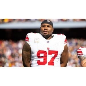 Dexter Lawrence Requests Trade from New York Giants Amid Contract Talks - Thumbnail