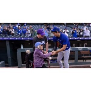 Surprising Moment: Ohtani Meets 100-Year-Old Nagasaki Survivor at Dodgers vs. Rockies Game - Thumbnail