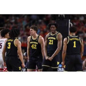Elliot Cadeau Shines Amidst Michigan’s Dominant Performance - Thumbnail