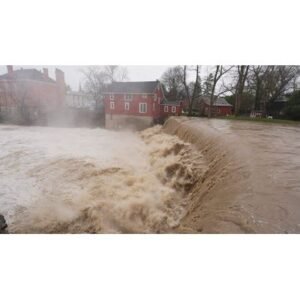 Flash Flood Warning: Rochester Area Faces Significant Rainfall Impact - Thumbnail