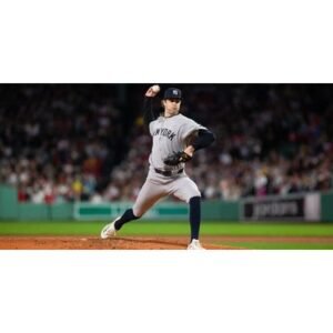Explosive Showdown: Jacob deGrom Battles Yankees’ Rising Star Schlittler - Thumbnail