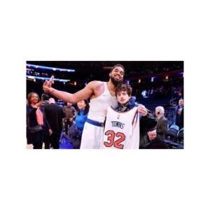 Shocking Double Date: Karl-Anthony Towns and Jordyn Woods Caught with Timothée Chalamet and Kylie Jenner! - Thumbnail