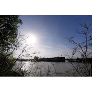 Oil Prices Slide Amid Ceasefire News: What You Need to Know - Thumbnail