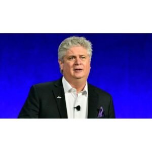 Top Theater Chief Opposes Paramount-Warner Bros Merger - Thumbnail