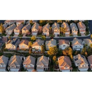 Mortgage Rate Drops Spark 5% Refinance Boom — What This Means for You - Thumbnail