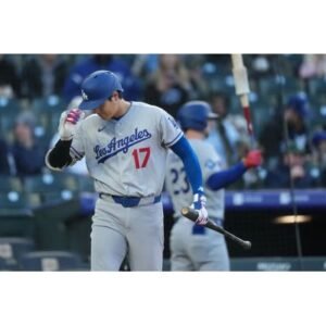 Shohei Ohtani Surprises 100-Year-Old Nagasaki Survivor at Rockies Game - Thumbnail