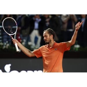 Casper Ruud’s Powerful Performance at the Italian Open Semifinals - Thumbnail