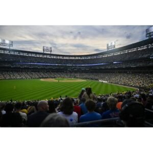 Cubs vs White Sox: The Cross-Town Rivalry Heats Up - Thumbnail