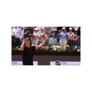 Jannik Sinner Breaks Djokovic’s Record with Stunning 32nd Masters Win - Thumbnail