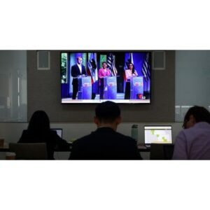 How Karen Bass is Adapting to the New Era of Political Campaigning - Thumbnail