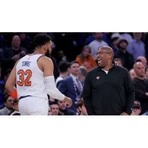 Surprising Insights: How Mike Brown’s Equal Opportunity Approach is Reshaping the Knicks’ Game - Thumbnail