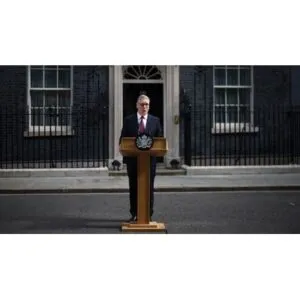 Shocking Resignation: Andy Burnham Set to Replace Starmer as PM - Thumbnail