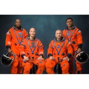 Historic Crew Named for Artemis III Mission in 2027 - Thumbnail