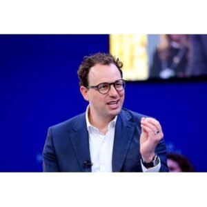 Surprising Leap: Claude AI’s Anthropic Files for IPO Before OpenAI - Thumbnail