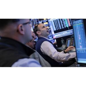 Dow Jones Industrial Average Surges Over 200 Points Amid Tech Rally - Thumbnail