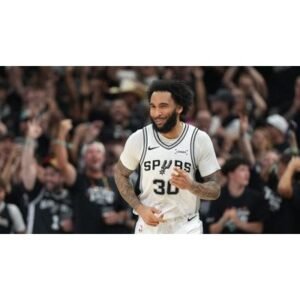 Julian Champagnie: The Surprising $3 Million Player Turning Heads - Thumbnail
