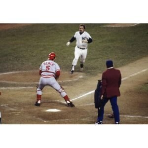 Historic Showdown: Reds Face Yankees in Intense Weekend Series - Thumbnail