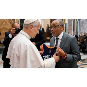 Spike Lee Wears Historic Pope-Signed Knicks Jersey to Game 3 - Thumbnail