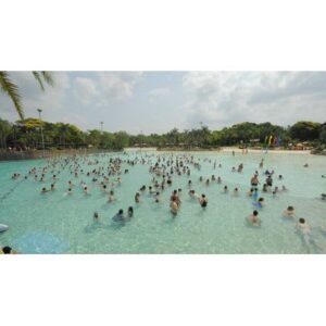 Historic World Record Set at World’s Largest Swimming Lesson - Thumbnail