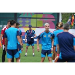 Breaking: Spain’s Luis de la Fuente Admires Marcelo Bielsa Before Uruguay Clash - Thumbnail