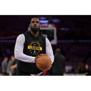 LeBron James Shocks NBA by Joining 76ers for Historic Season - Thumbnail