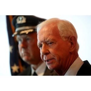 Shocking Alzheimer’s Diagnosis for Heroic Aircraft Pilot Sully Sullenberger - Thumbnail