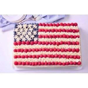 Martha Stewart’s Giant Flag Cake Served 250 Guests — Here’s How! - Thumbnail