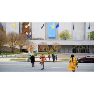 Trump’s Shocking Order: Smithsonian Must Display Warning Signs - Thumbnail
